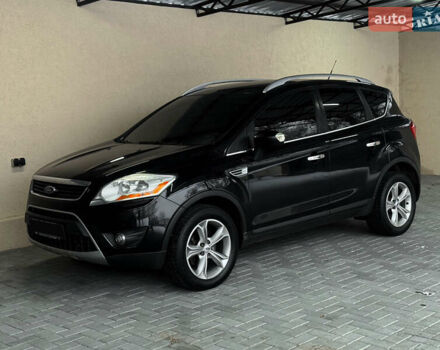 Черный Форд Куга, объемом двигателя 2 л и пробегом 135 тыс. км за 11800 $, фото 1 на Automoto.ua