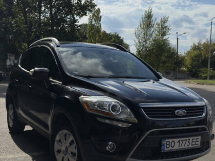 Форд Куга 2012 у Тернополі на Automoto.ua Чорний Форд Куга, об'ємом двигуна 2 л та пробігом 275 тис. км за 12200 $, фото 1 на Automoto.ua