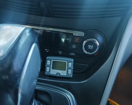 Черный Форд Куга, объемом двигателя 2 л и пробегом 172 тыс. км за 12000 $, фото 1 на Automoto.ua