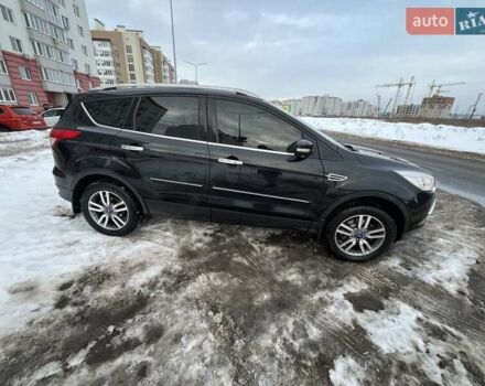 Черный Форд Куга, объемом двигателя 2 л и пробегом 198 тыс. км за 12500 $, фото 1 на Automoto.ua