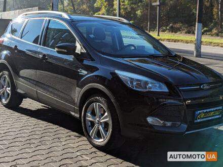 Форд Куга 2015 в Черновцах на Automoto.ua Черный Форд Куга, объемом двигателя 2 л и пробегом 195 тыс. км за 15600 $, фото 1 на Automoto.ua