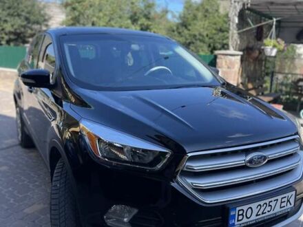 Форд Куга 2016 у Дружба на Automoto.ua Чорний Форд Куга, об'ємом двигуна 1.5 л та пробігом 123 тис. км за 14000 $, фото 1 на Automoto.ua
