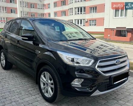 Черный Форд Куга, объемом двигателя 1.5 л и пробегом 84 тыс. км за 16800 $, фото 1 на Automoto.ua