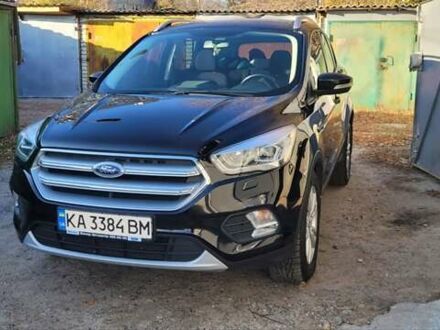 Черный Форд Куга, объемом двигателя 1.5 л и пробегом 179 тыс. км за 16500 $, фото 1 на Automoto.ua
