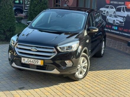 Черный Форд Куга, объемом двигателя 2 л и пробегом 186 тыс. км за 18500 $, фото 1 на Automoto.ua
