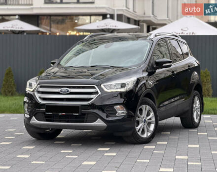 Форд Куга 2019 в Ужгороде на Automoto.ua Черный Форд Куга, объемом двигателя 1.5 л и пробегом 187 тыс. км за 16500 $, фото 1 на Automoto.ua