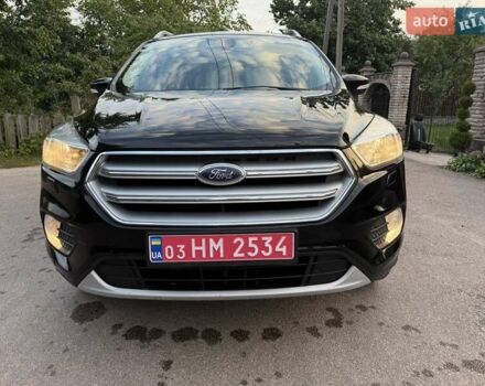 Черный Форд Куга, объемом двигателя 2 л и пробегом 209 тыс. км за 17800 $, фото 1 на Automoto.ua