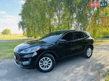 Чорний Форд Куга, об'ємом двигуна 1.5 л та пробігом 47 тис. км за 19500 $, фото 1 на Automoto.ua