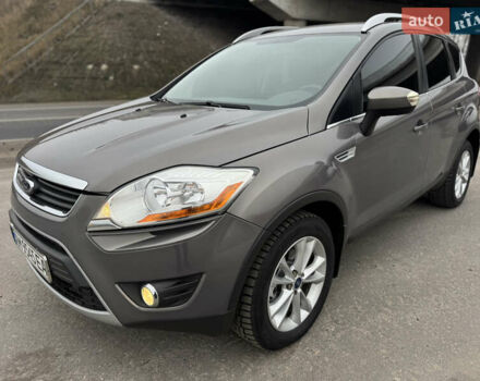 Коричневый Форд Куга, объемом двигателя 2 л и пробегом 170 тыс. км за 10300 $, фото 6 на Automoto.ua