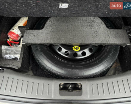 Коричневый Форд Куга, объемом двигателя 2 л и пробегом 170 тыс. км за 10300 $, фото 38 на Automoto.ua