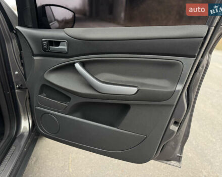 Коричневый Форд Куга, объемом двигателя 2 л и пробегом 170 тыс. км за 10300 $, фото 34 на Automoto.ua