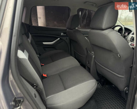 Коричневый Форд Куга, объемом двигателя 2 л и пробегом 170 тыс. км за 10300 $, фото 32 на Automoto.ua