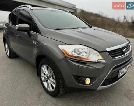 Коричневый Форд Куга, объемом двигателя 2 л и пробегом 170 тыс. км за 10300 $, фото 7 на Automoto.ua