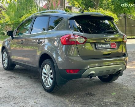 Коричневий Форд Куга, об'ємом двигуна 2.5 л та пробігом 100 тис. км за 11590 $, фото 8 на Automoto.ua
