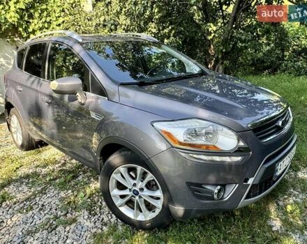 Коричневый Форд Куга, объемом двигателя 2 л и пробегом 226 тыс. км за 10700 $, фото 1 на Automoto.ua