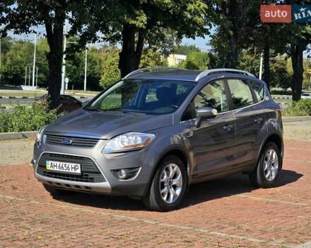 Коричневий Форд Куга, об'ємом двигуна 2 л та пробігом 85 тис. км за 12300 $, фото 1 на Automoto.ua