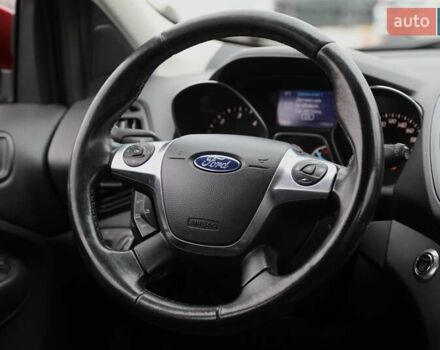 Форд Куга 2015 в Харькове на Automoto.ua Красный Форд Куга, объемом двигателя 2 л и пробегом 146 тыс. км за 15000 $, фото 13 на Automoto.ua