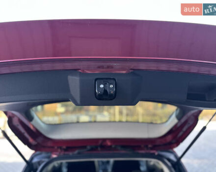 Красный Форд Куга, объемом двигателя 2 л и пробегом 169 тыс. км за 13555 $, фото 85 на Automoto.ua