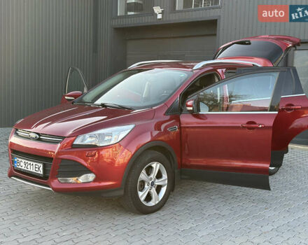 Красный Форд Куга, объемом двигателя 2 л и пробегом 169 тыс. км за 13555 $, фото 82 на Automoto.ua