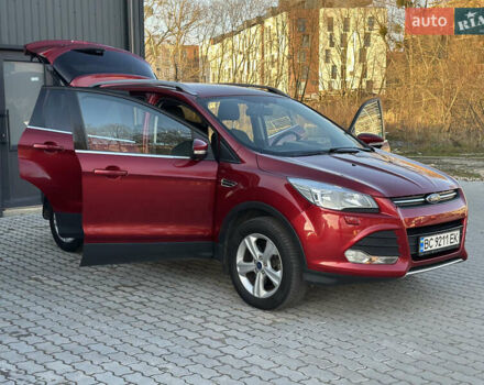 Красный Форд Куга, объемом двигателя 2 л и пробегом 169 тыс. км за 13555 $, фото 83 на Automoto.ua