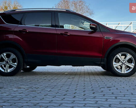 Красный Форд Куга, объемом двигателя 2 л и пробегом 169 тыс. км за 13555 $, фото 12 на Automoto.ua