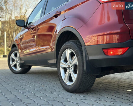 Красный Форд Куга, объемом двигателя 2 л и пробегом 169 тыс. км за 13555 $, фото 17 на Automoto.ua