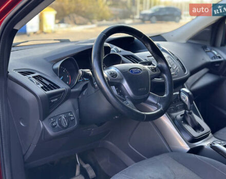 Красный Форд Куга, объемом двигателя 2 л и пробегом 169 тыс. км за 13555 $, фото 67 на Automoto.ua