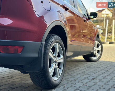 Красный Форд Куга, объемом двигателя 2 л и пробегом 169 тыс. км за 13555 $, фото 24 на Automoto.ua
