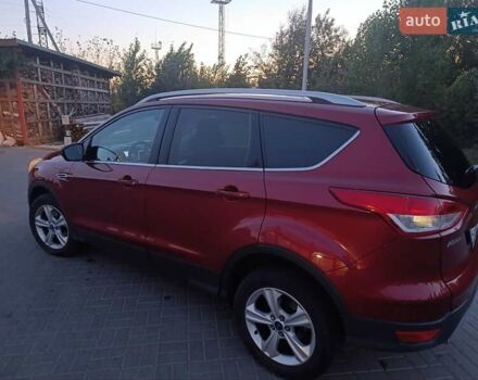 Червоний Форд Куга, об'ємом двигуна 2 л та пробігом 140 тис. км за 15000 $, фото 4 на Automoto.ua