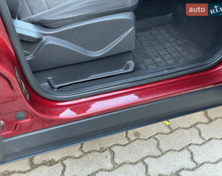 Красный Форд Куга, объемом двигателя 2 л и пробегом 169 тыс. км за 13555 $, фото 58 на Automoto.ua