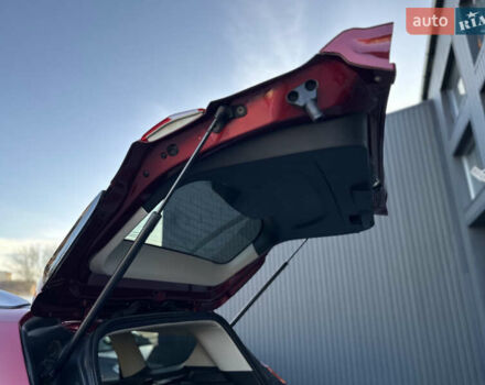 Красный Форд Куга, объемом двигателя 2 л и пробегом 169 тыс. км за 13555 $, фото 90 на Automoto.ua