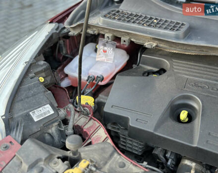 Красный Форд Куга, объемом двигателя 2 л и пробегом 169 тыс. км за 13555 $, фото 47 на Automoto.ua