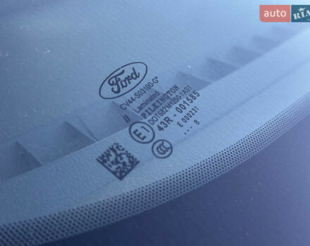 Красный Форд Куга, объемом двигателя 2 л и пробегом 169 тыс. км за 13555 $, фото 33 на Automoto.ua