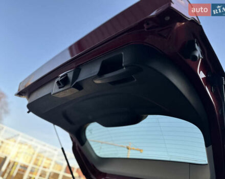 Красный Форд Куга, объемом двигателя 2 л и пробегом 169 тыс. км за 13555 $, фото 86 на Automoto.ua