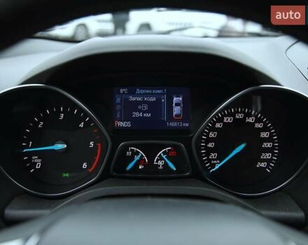 Форд Куга 2015 в Харькове на Automoto.ua Красный Форд Куга, объемом двигателя 2 л и пробегом 146 тыс. км за 15000 $, фото 14 на Automoto.ua