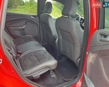 Красный Форд Куга, объемом двигателя 1.5 л и пробегом 95 тыс. км за 14300 $, фото 9 на Automoto.ua