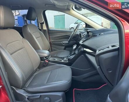 Червоний Форд Куга, об'ємом двигуна 2 л та пробігом 115 тис. км за 18990 $, фото 32 на Automoto.ua