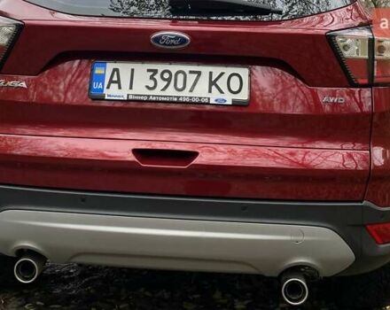 Красный Форд Куга, объемом двигателя 2 л и пробегом 115 тыс. км за 18500 $, фото 4 на Automoto.ua