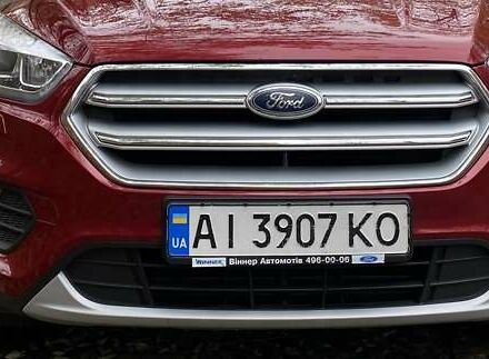 Красный Форд Куга, объемом двигателя 2 л и пробегом 115 тыс. км за 18500 $, фото 5 на Automoto.ua