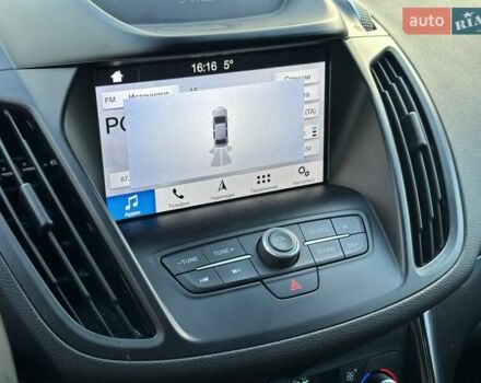 Червоний Форд Куга, об'ємом двигуна 2 л та пробігом 115 тис. км за 18990 $, фото 26 на Automoto.ua