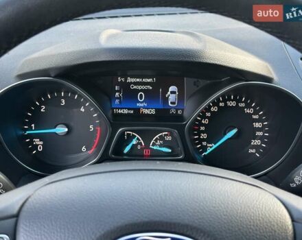 Червоний Форд Куга, об'ємом двигуна 2 л та пробігом 115 тис. км за 18990 $, фото 24 на Automoto.ua