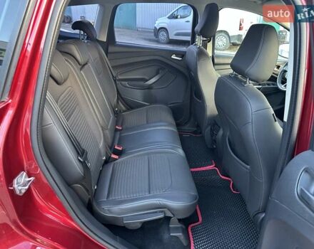 Червоний Форд Куга, об'ємом двигуна 2 л та пробігом 115 тис. км за 18990 $, фото 33 на Automoto.ua