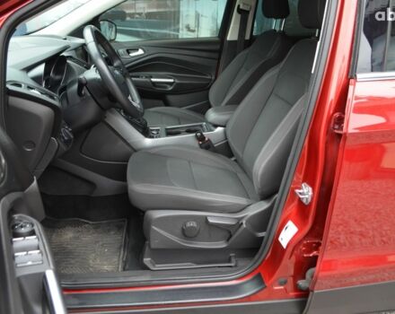 Красный Форд Куга, объемом двигателя 0 л и пробегом 137 тыс. км за 16000 $, фото 15 на Automoto.ua