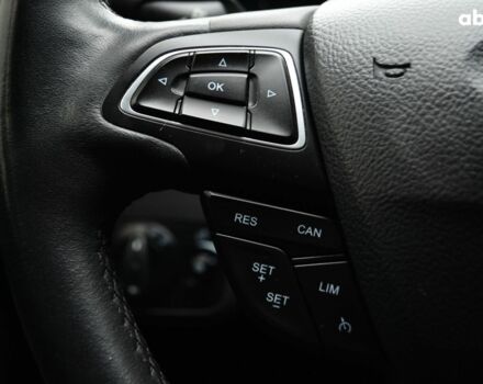 Красный Форд Куга, объемом двигателя 0 л и пробегом 137 тыс. км за 16000 $, фото 11 на Automoto.ua