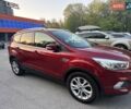 Красный Форд Куга, объемом двигателя 1.5 л и пробегом 138 тыс. км за 17500 $, фото 1 на Automoto.ua