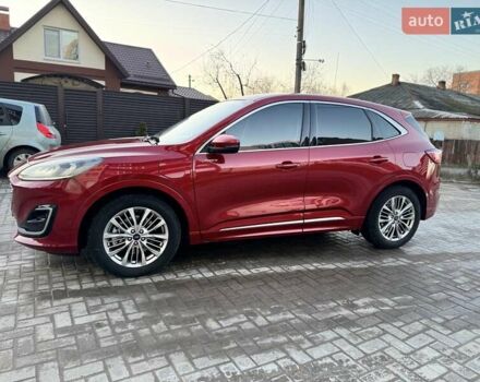 Красный Форд Куга, объемом двигателя 2.49 л и пробегом 137 тыс. км за 26200 $, фото 4 на Automoto.ua