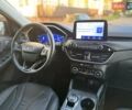 Красный Форд Куга, объемом двигателя 2.49 л и пробегом 135 тыс. км за 28900 $, фото 17 на Automoto.ua
