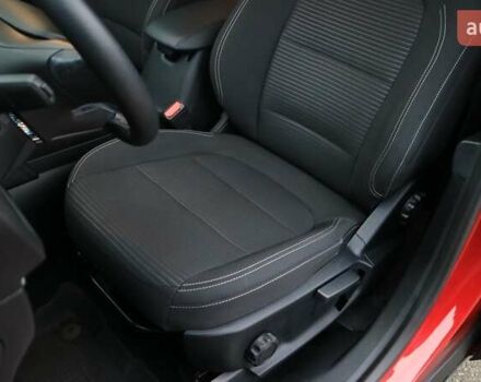 Красный Форд Куга, объемом двигателя 1.5 л и пробегом 48 тыс. км за 21190 $, фото 14 на Automoto.ua