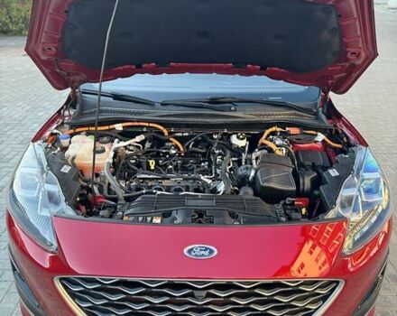 Красный Форд Куга, объемом двигателя 2.49 л и пробегом 137 тыс. км за 26200 $, фото 22 на Automoto.ua