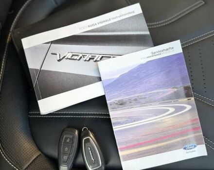 Красный Форд Куга, объемом двигателя 2.49 л и пробегом 137 тыс. км за 26200 $, фото 19 на Automoto.ua